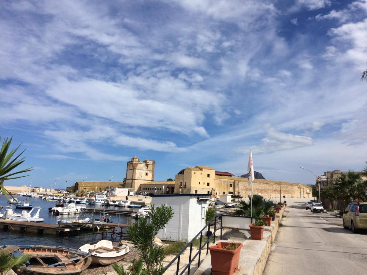 Casa Vacanza Le Farfalle Trapani Exterior foto